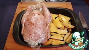 Курица в духовке с двумя гарнирами